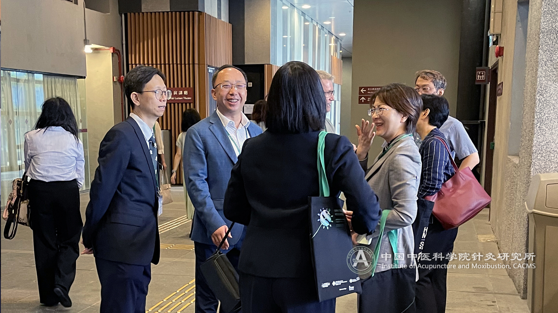 针灸研究所高昕妍,杨峰,崔晶晶,万红叶,刘允,张知云,王琨翎子参加了